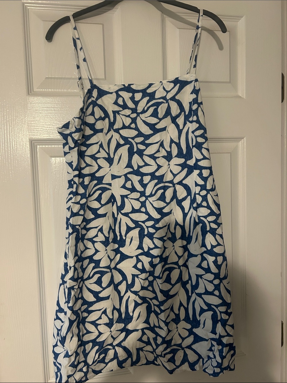 Bella Dahl White and Blue Floral Shift Dress